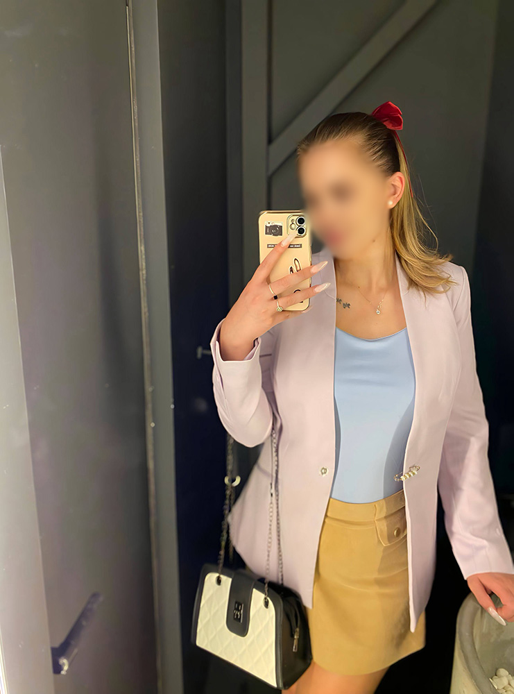 Escort Arina Photo 2