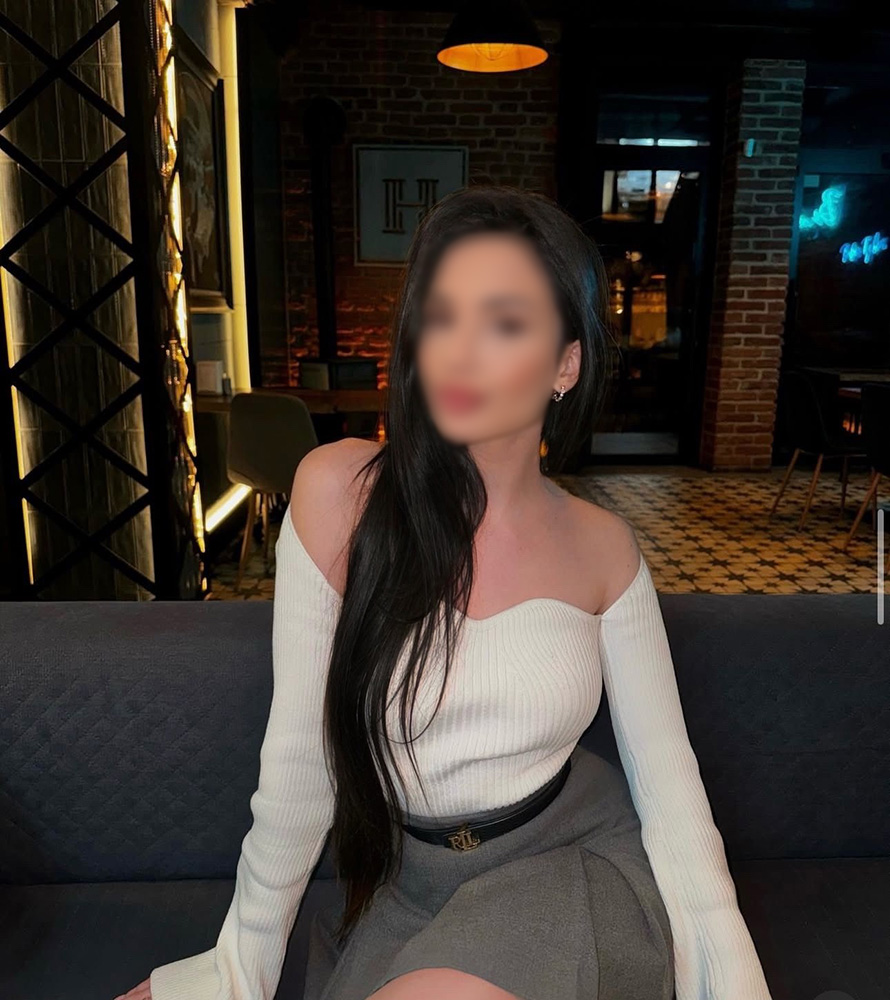 Escort Charlotte Photo 3