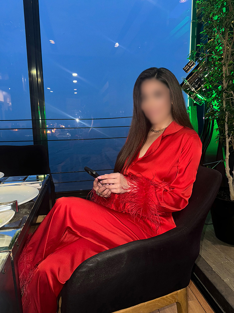 Escort Leila Photo 5