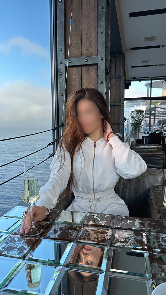 Escort Leila Photo 4