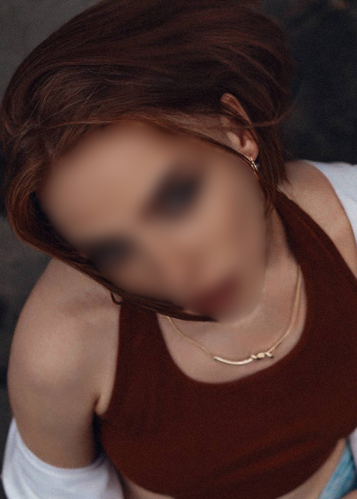 Escort Lolita Photo 9