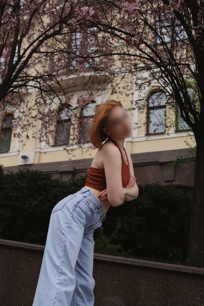 Escort Lolita Photo 6