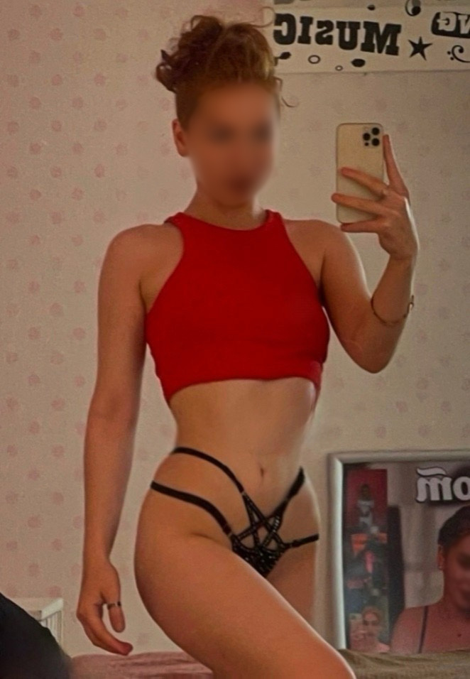 Escort Lolita Photo 2