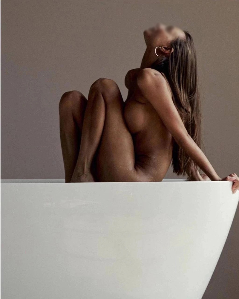 Escort Mira Photo 16