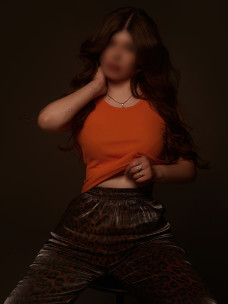 Escort Kira Photo 49